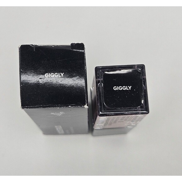 Younique Moodstruck Liquid Shadow Giggly New in Box - Picture 3 of 5